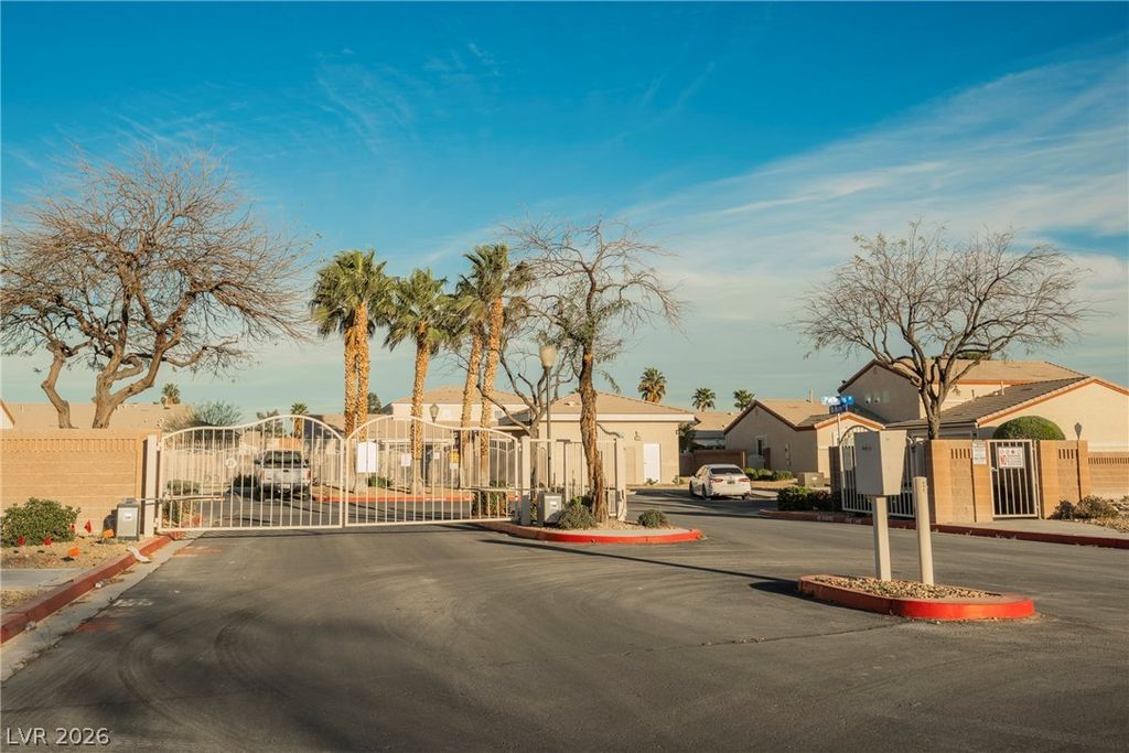 Image 41 of property listing at 4713 Guma Way, North Las Vegas, NV 89031