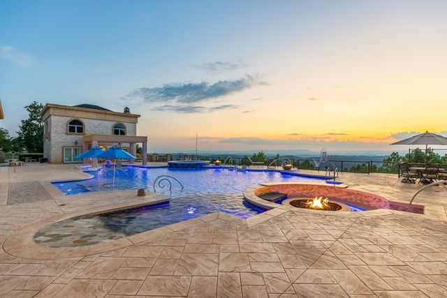 2363 Heavenly View, Ooltewah, TN 37363
