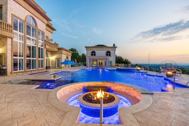 2363 Heavenly View, Ooltewah, TN 37363