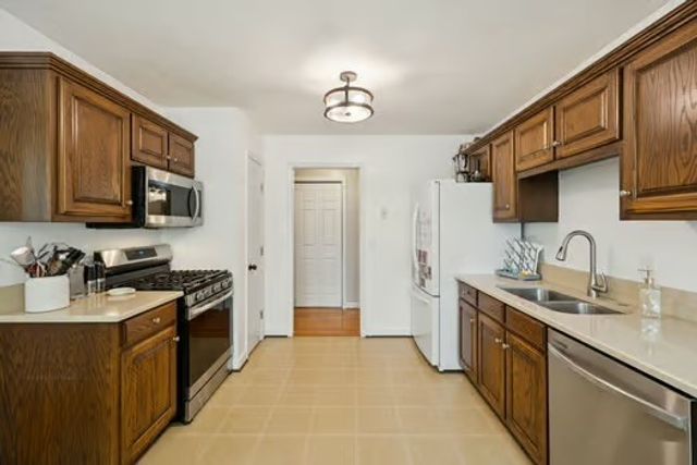 1403 Cree Ct, Murfreesboro, TN 37129