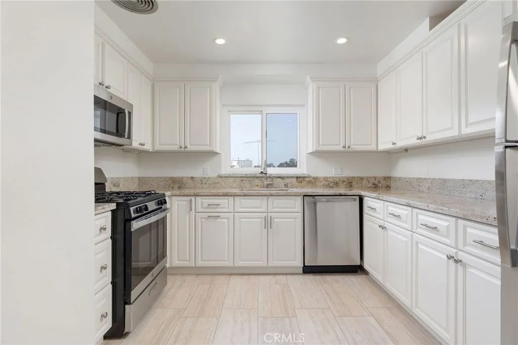 459 Landfair Avenue 7, Los Angeles, CA 90024