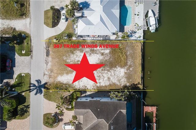 387 Trade Winds AVE, Naples, FL 34108