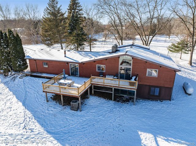 1850 Hickory Hollow Lane, Lima Township, MI 48130