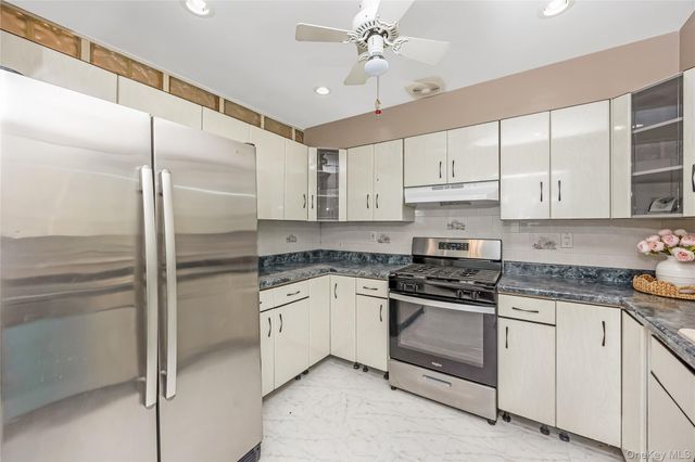 164-11 Depot Road, Flushing, NY 11358