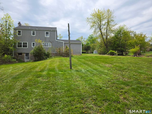 41 Gail Drive, North Haven, CT 06473