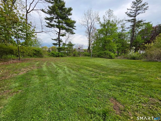 41 Gail Drive, North Haven, CT 06473