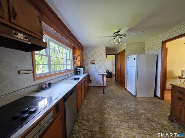 41 Gail Drive, North Haven, CT 06473