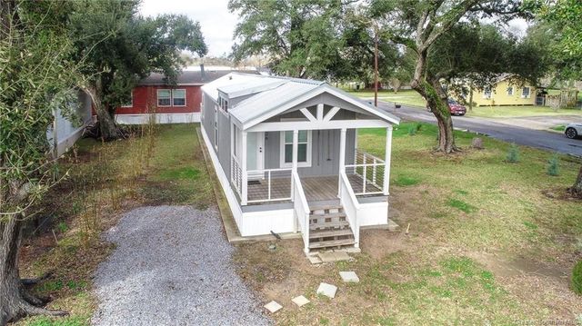 226 W Carlton Street, Sulphur, LA 70663