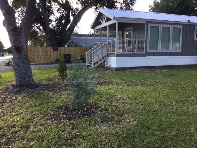 226 W Carlton Street, Sulphur, LA 70663