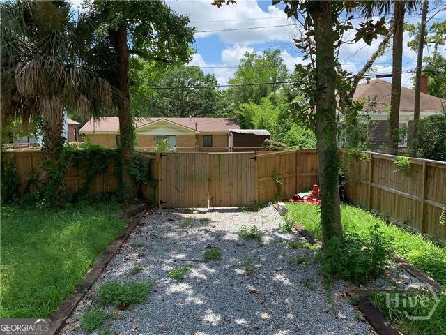 523 W 44th Street, Savannah, GA 31405