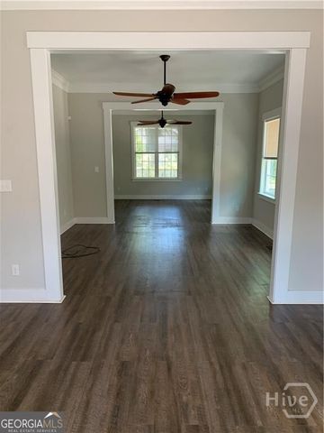 523 W 44th Street, Savannah, GA 31405