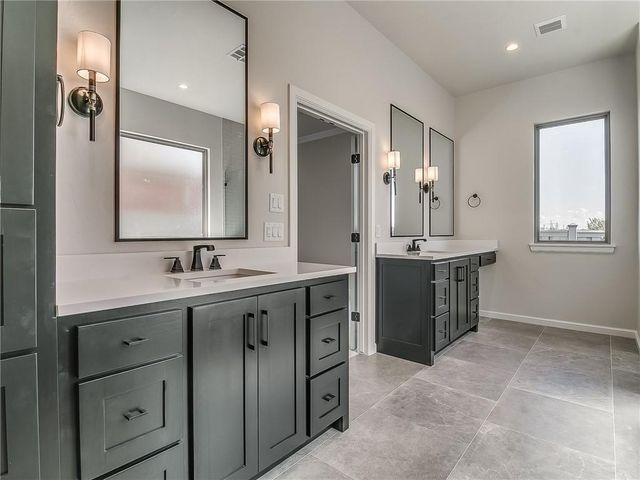 16425 Burgundy West Drive, Edmond, OK 73013