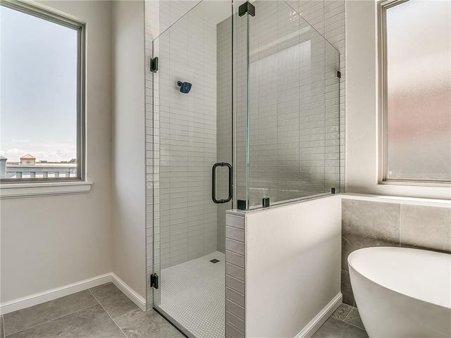 16425 Burgundy West Drive, Edmond, OK 73013