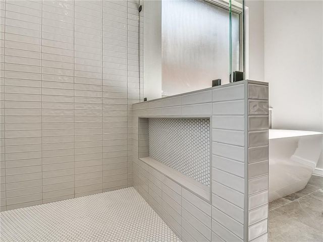 16425 Burgundy West Drive, Edmond, OK 73013
