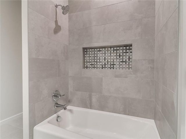 16425 Burgundy West Drive, Edmond, OK 73013
