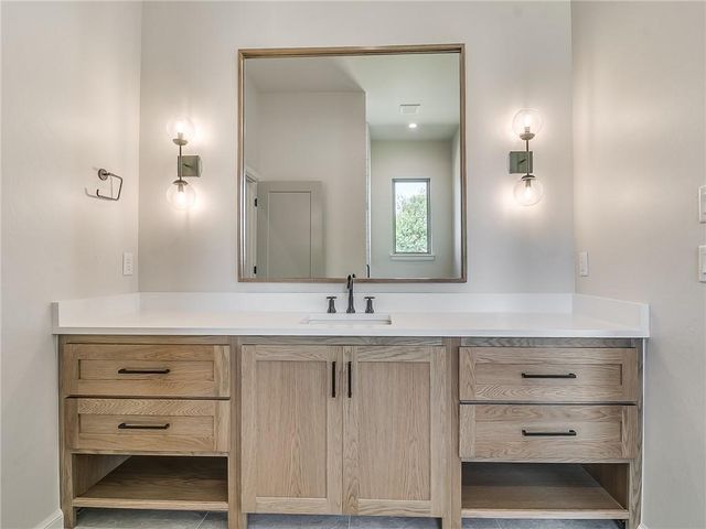 16425 Burgundy West Drive, Edmond, OK 73013