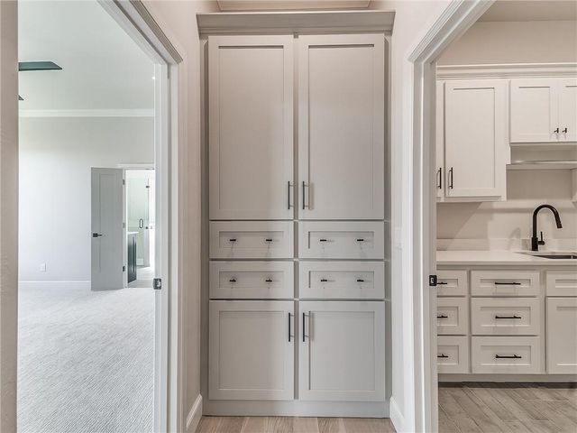 16425 Burgundy West Drive, Edmond, OK 73013