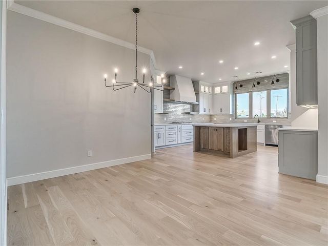 16425 Burgundy West Drive, Edmond, OK 73013