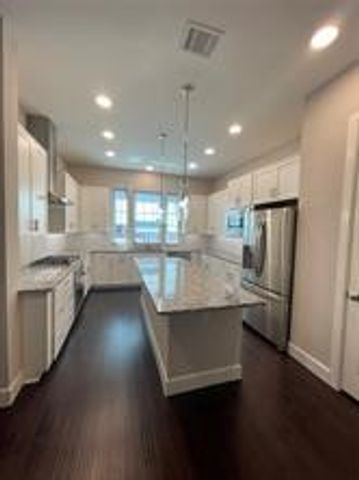 5823 Orion Place, Dallas, TX 75235