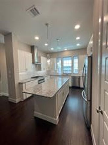 5823 Orion Place, Dallas, TX 75235