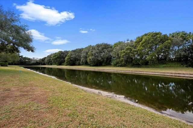 7775 Majestic Palm Dr, Boynton Beach, FL 33437