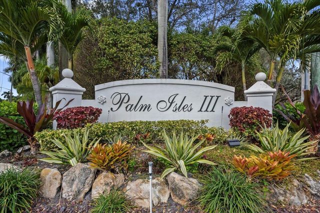 7775 Majestic Palm Dr, Boynton Beach, FL 33437