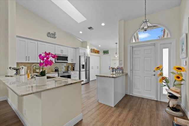 7775 Majestic Palm Dr, Boynton Beach, FL 33437