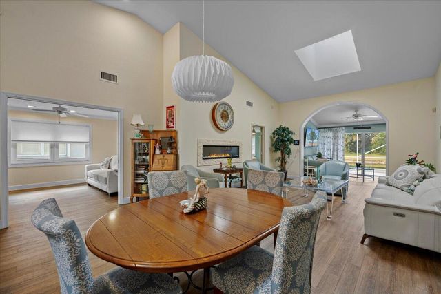 7775 Majestic Palm Dr, Boynton Beach, FL 33437