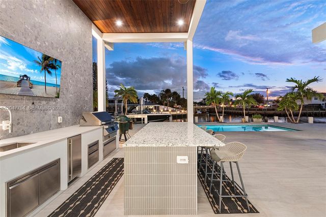 3701 NE 26th Avenue, Lighthouse Point, FL 33064