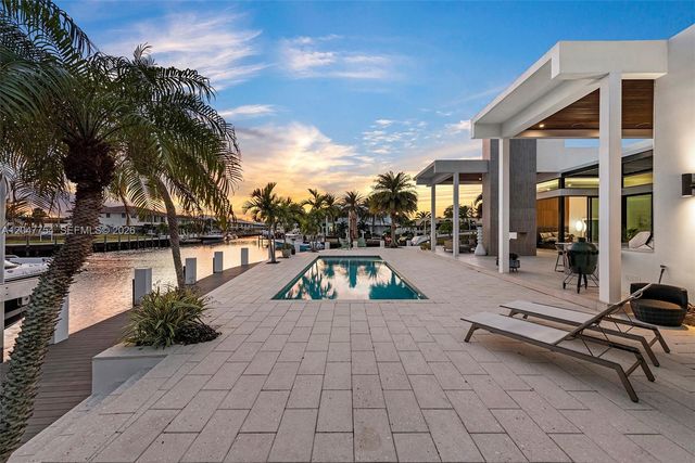 3701 NE 26th Avenue, Lighthouse Point, FL 33064