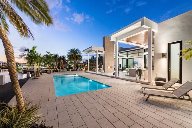 3701 NE 26th Avenue, Lighthouse Point, FL 33064