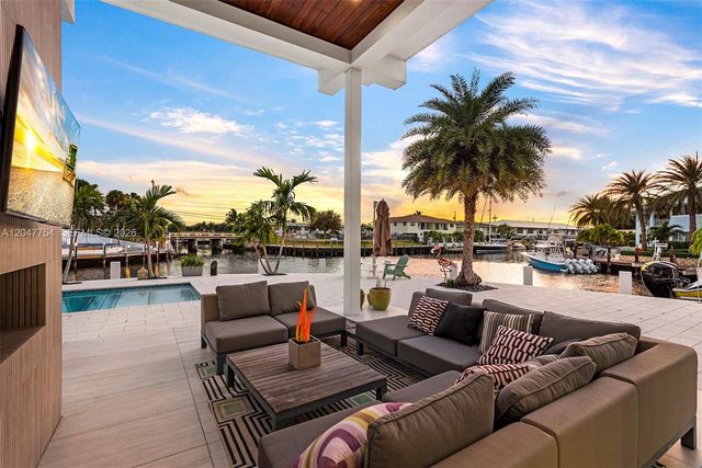 3701 NE 26th Avenue, Lighthouse Point, FL 33064