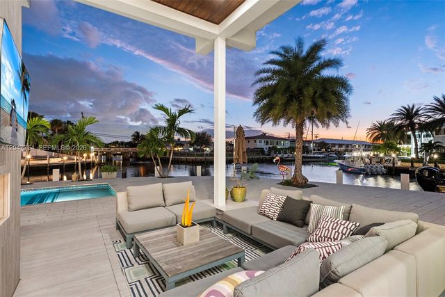 3701 NE 26th Avenue, Lighthouse Point, FL 33064