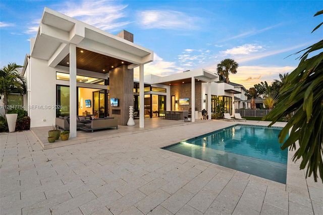 3701 NE 26th Avenue, Lighthouse Point, FL 33064