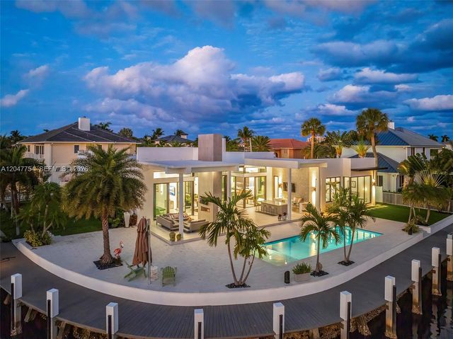 3701 NE 26th Avenue, Lighthouse Point, FL 33064