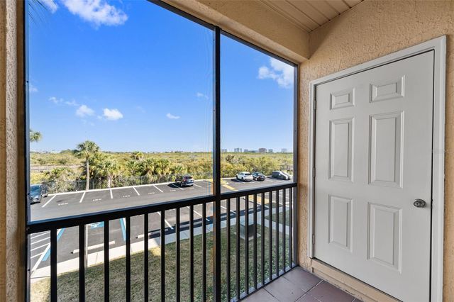 4305 BAYSIDE VILLAGE DRIVE 202, Tampa, FL 33615