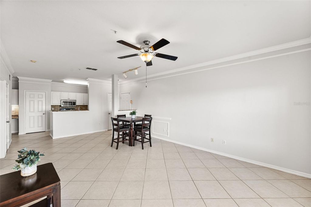 Image 16 of property listing at 4305 BAYSIDE VILLAGE DRIVE 202, Tampa, FL 33615
