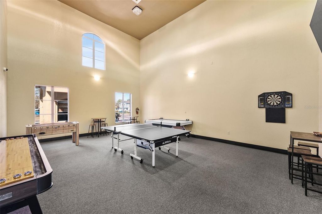 Image 42 of property listing at 4305 BAYSIDE VILLAGE DRIVE 202, Tampa, FL 33615