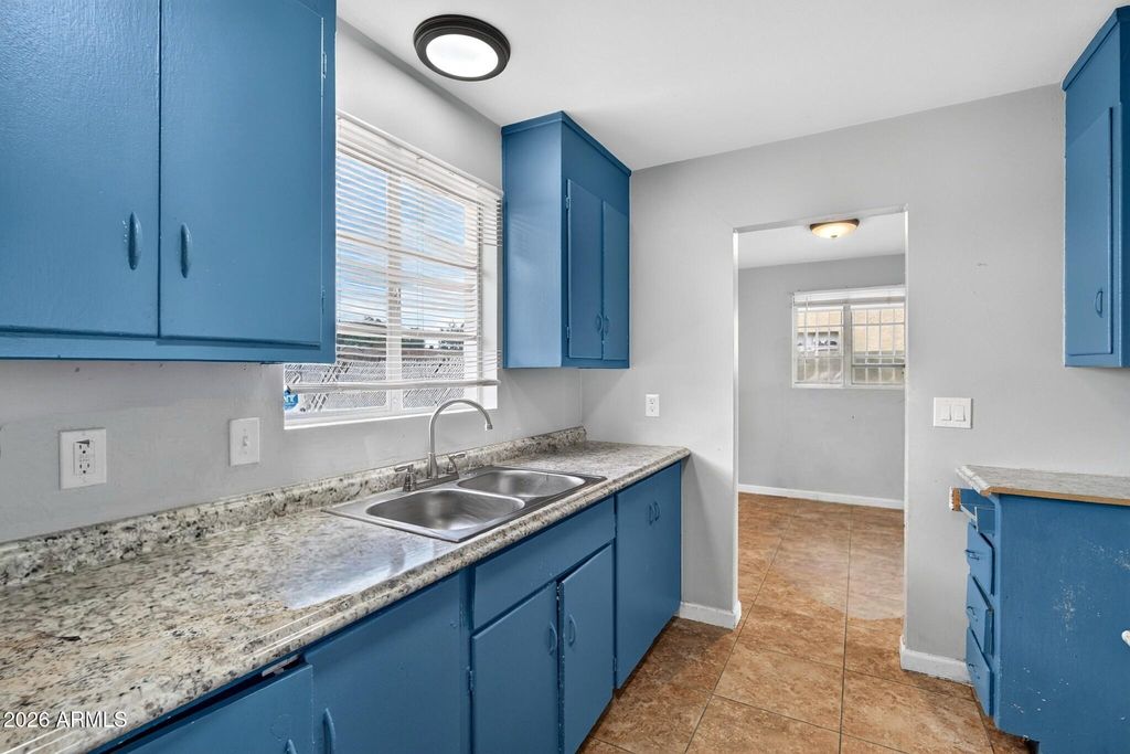 1032 N 27TH Drive, Phoenix, AZ 85009 — photo 5