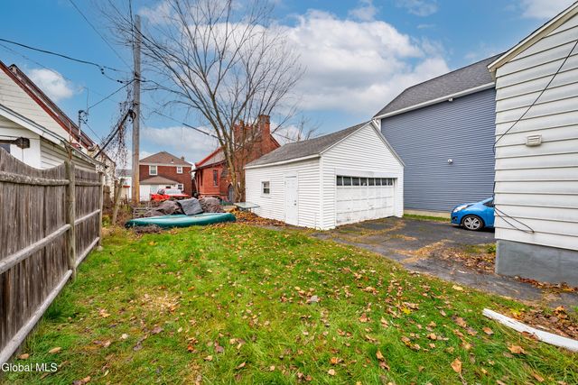 585 6th Avenue, Watervliet, NY 12189