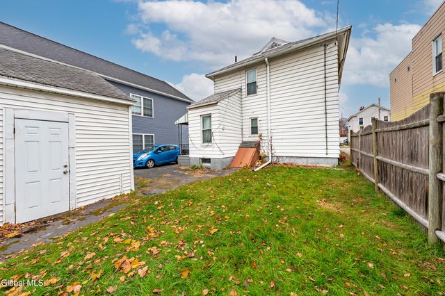 585 6th Avenue, Watervliet, NY 12189