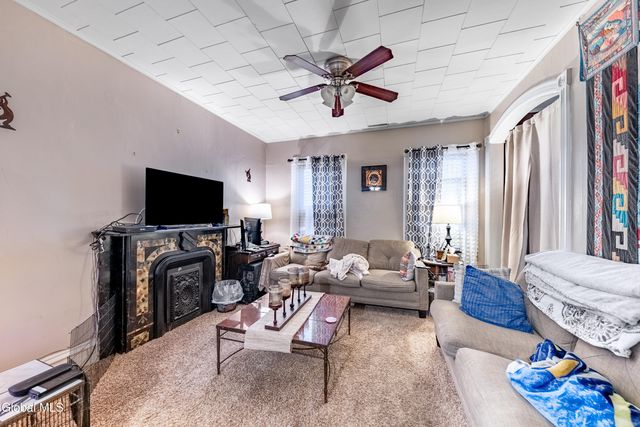 585 6th Avenue, Watervliet, NY 12189