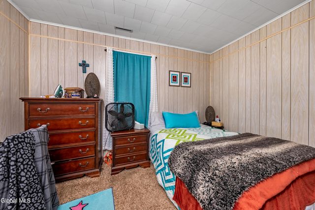 585 6th Avenue, Watervliet, NY 12189