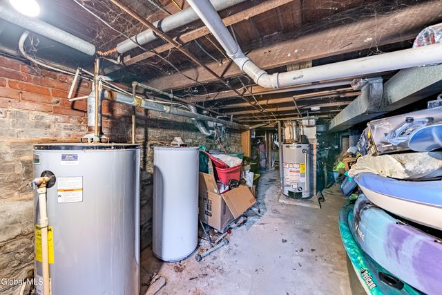 585 6th Avenue, Watervliet, NY 12189