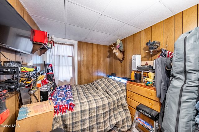 585 6th Avenue, Watervliet, NY 12189