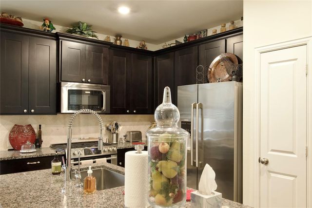 1838 Ryon Falls Drive, Richmond, TX 77469