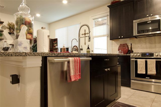 1838 Ryon Falls Drive, Richmond, TX 77469