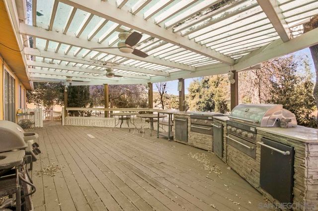 9000 Vernal Ln, Descanso, CA 91916