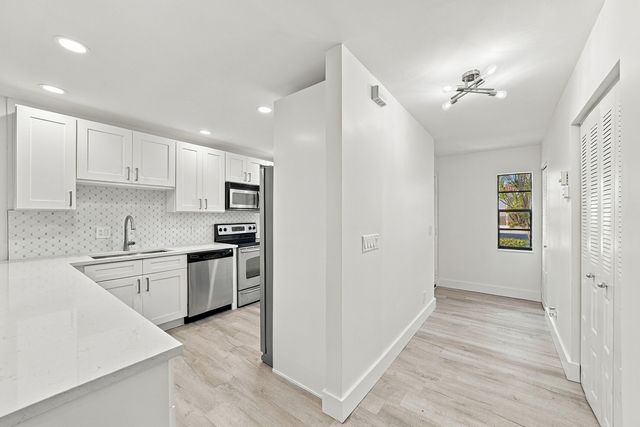 21364 Cypress Hammock Drive 1G, Boca Raton, FL 33428