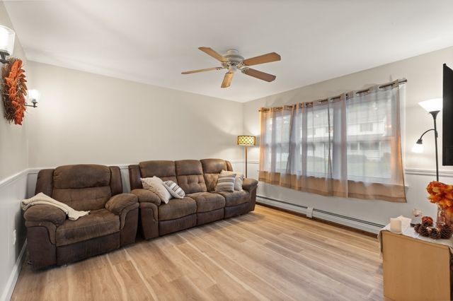 7 Moonbeam Ave., Chelmsford, MA 01824